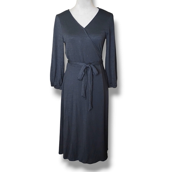 NWT Long-Sleeve Wrap Dress S Black Midi Minimalist Everyday Casual GAP Classic - Picture 1 of 8